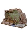 Cabaña con puente y arroyo de 29x14,5x19 cm de altura para