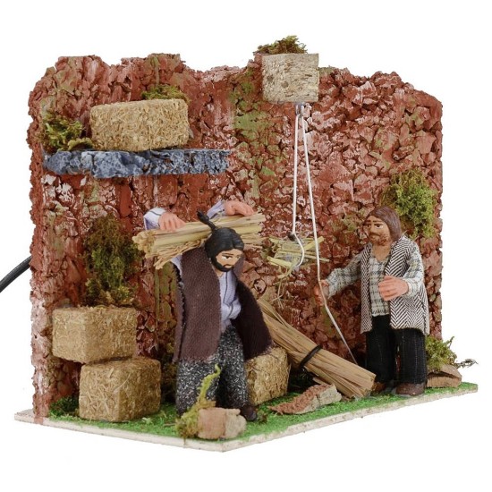 Contadini nel fienile con doppio movimento 8 cm Mondo Presepi