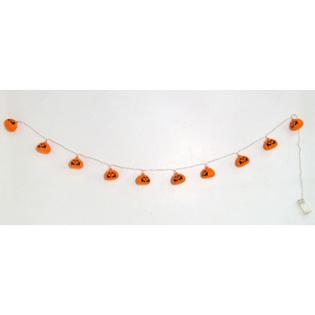Cadena de 10 calabazas con luces a pilas para Halloween.