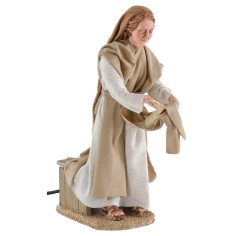 Contadina che ciba le galline in movimento 30 cm 2