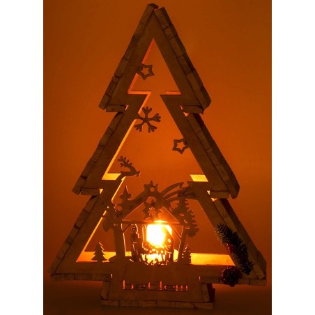 Albero in legno bianco con portacandela e Natività h 58 cm
