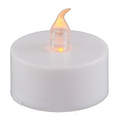 White candle ø 3.7 cm with battery-powered flame to create a 2
