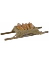 Maniella in legno con pane