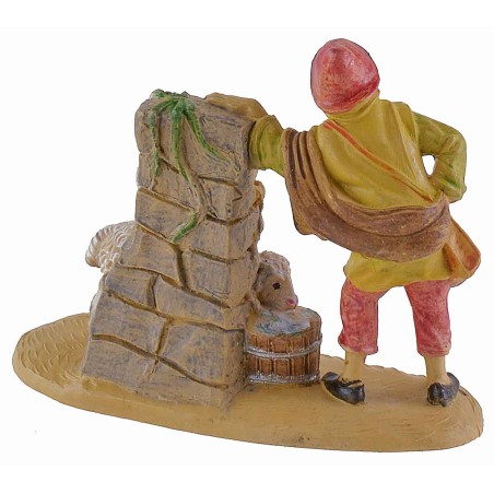 Pastore alla fontana con agnello 8 cm in pvc statua, base