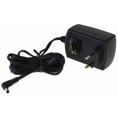 Adaptador 8V 2,7A voltios, conector, alimentación, tensión.