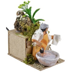 Mamma che lava bambino in movimento 10 cm 2