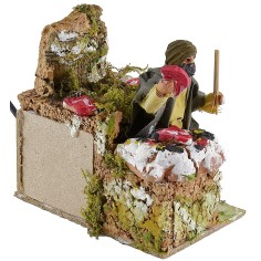 Hombre que cocina los bistecs en movimiento 10 cm con fuego. 2