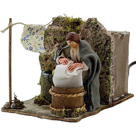 Lavandaia 8 cm in movimento cm 15x10x10 h. Mondo Presepi