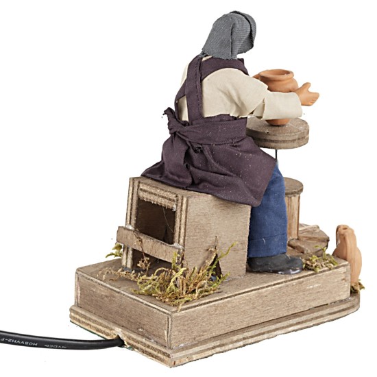 copy of Donna in cucina in movimento 13 cm