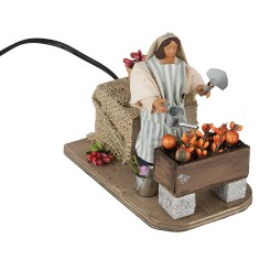 Donna che annaffia 12 cm in movimento per presepe Mondo Presepi 2