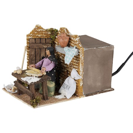 Donna con mattarello 10 cm in movimento