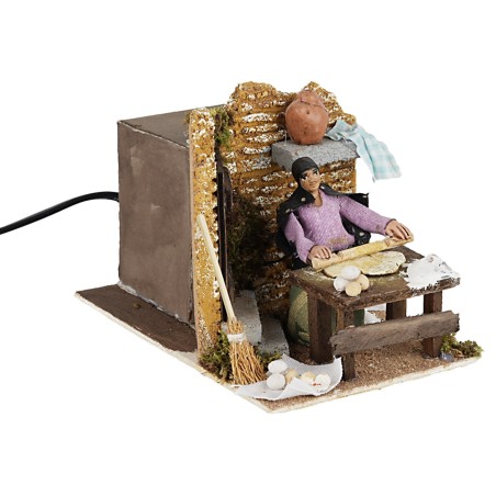 Donna con mattarello 10 cm in movimento