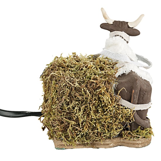 Seated ox in movement 15 cm