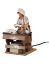 Woman kneading in motion 24 cm