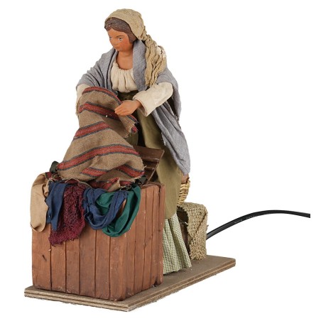 Lavandaia in movimento 24 cm per presepe Mondo Presepi
