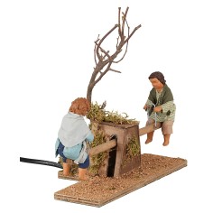 Bambini sul dondolino in movimento serie 24 cm per presepe 2