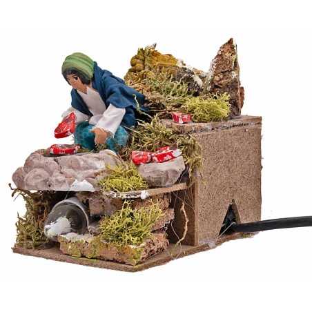 Pastor que cocina los bistecs al fuego 10 cm en movimiento