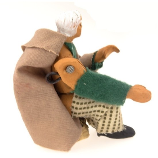 Man sitting 10 cm with arm up-down