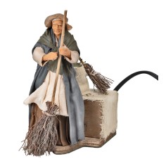 Woman sweeping series 14 cm in motion for Mondo nativity scene