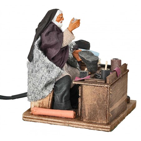Shoemaker at work in motion 12 cm for Nativity Scene Mondo Presepi