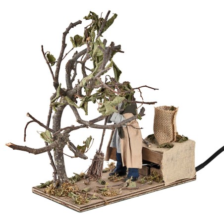 Street sweeper with moving tree 10 cm for nativity scene Mondo Presepi