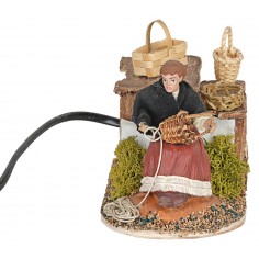 Cestaia in movimento Oliver serie 10 cm per presepe Mondo