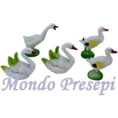 Set of 5 animals, geese and swans