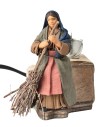 Donna che spazza 10 cm in movimento per presepe Mondo Presepi