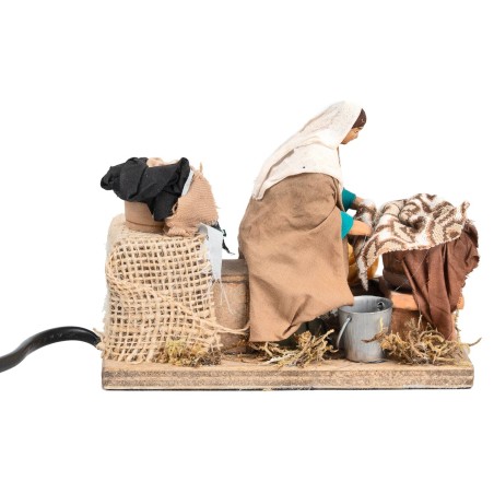 Standing washerwoman 10 cm moving for nativity scene Mondo Presepi