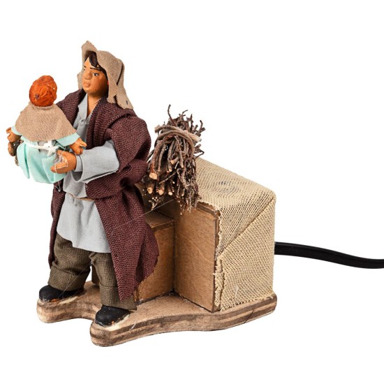 Man lifting child in motion 10 cm for nativity scene World