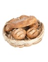 Cesta bassa in vimini con panini assortiti in miniatura per