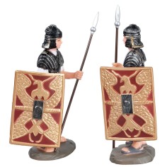 Pair of Roman soldiers with spear and shield in PVC 8.5 cm for 2