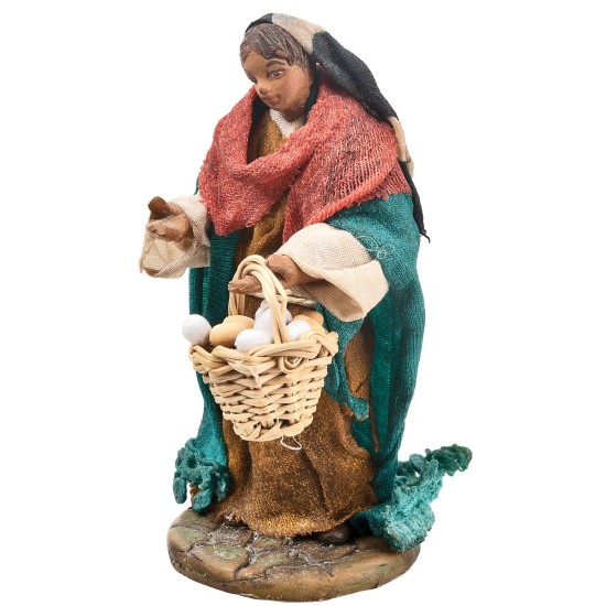 Woman with basket 9-10 cm in terracotta with fabric clothes for