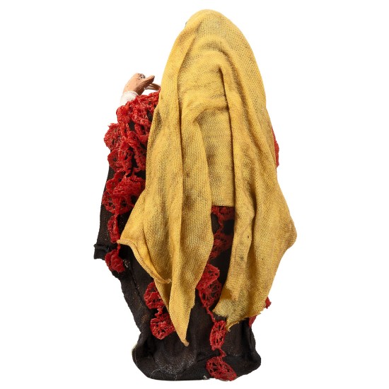 Campesina con cesta de huevos 12 cm en terracota con ropa de