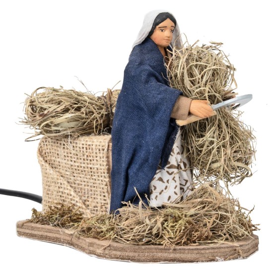 Mujer con guadaña en movimiento serie 12 cm para belén Mundo