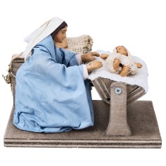 María que acuna a Jesús serie cm en movimiento para pesebre Mundo 2