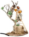 Donna con bimbo sull'albero in movimento serie 12 cm