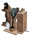 Hombre con molino de aceitunas serie 25 cm en movimiento