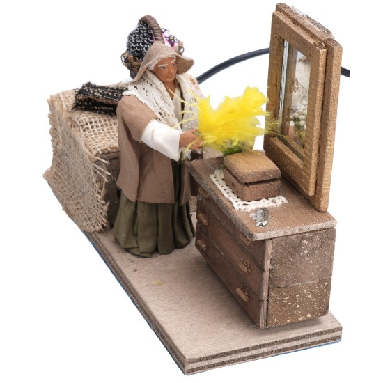 Donna che spolvera serie 25 cm in movimento per presepe Mondo