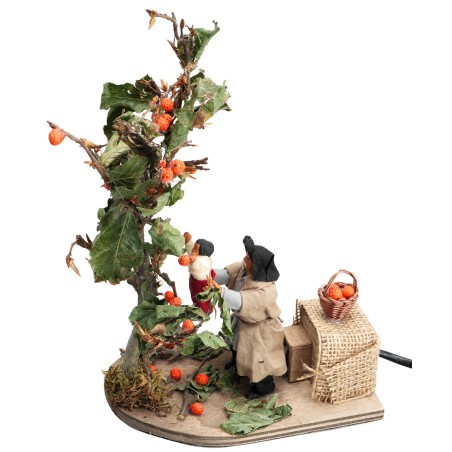 Uomo con bambino che raccoglie frutta serie 10 cm in movimento