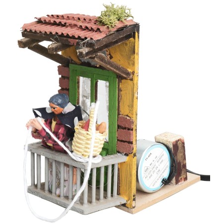 Donna con paniere 8 cm in movimento per presepe Mondo Presepi