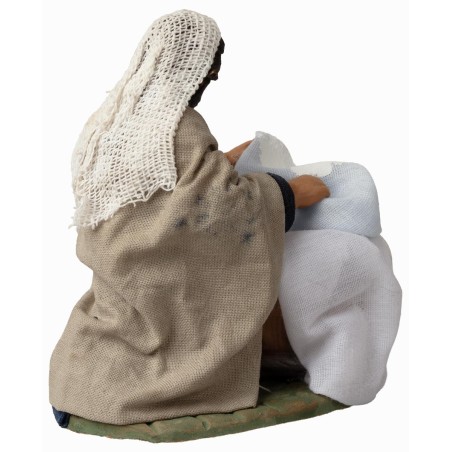 Lavandaia in ginocchio serie 12 cm per presepe Mondo Presepi