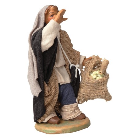 Seller with a basket of grapes series 10 cm