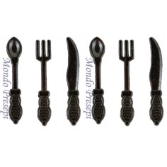 2 Sets of cutlery, 2,5 cm.