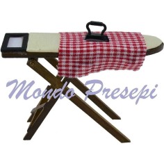 Ironing board with iron cm 10x3x7 h.