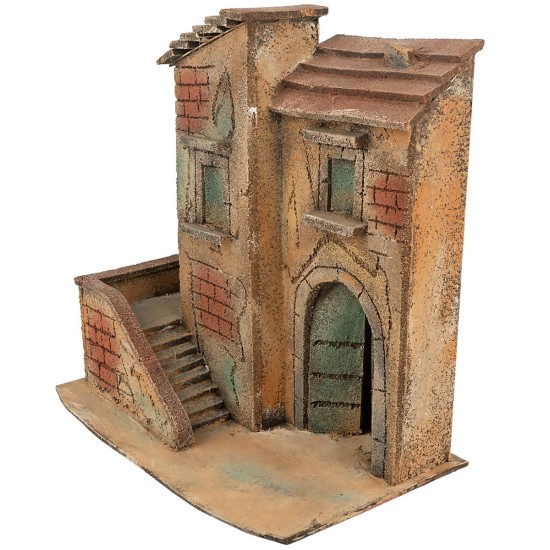Neapolitan house with side staircase and entrance