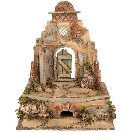 Casa napolitana con escalera lateral y arco de