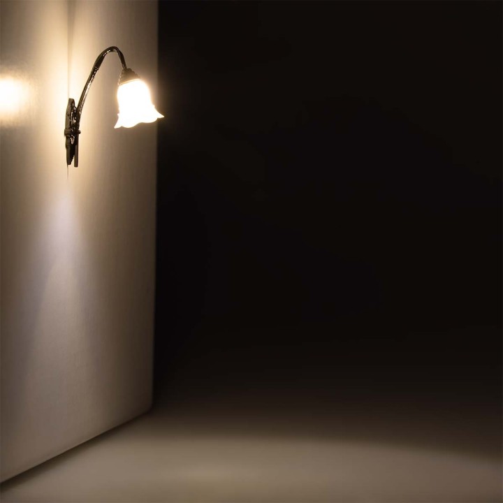 Wall-mounted streetlight 1.8 cm 12v.