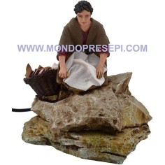 Washerwoman 20 cm in movement 2